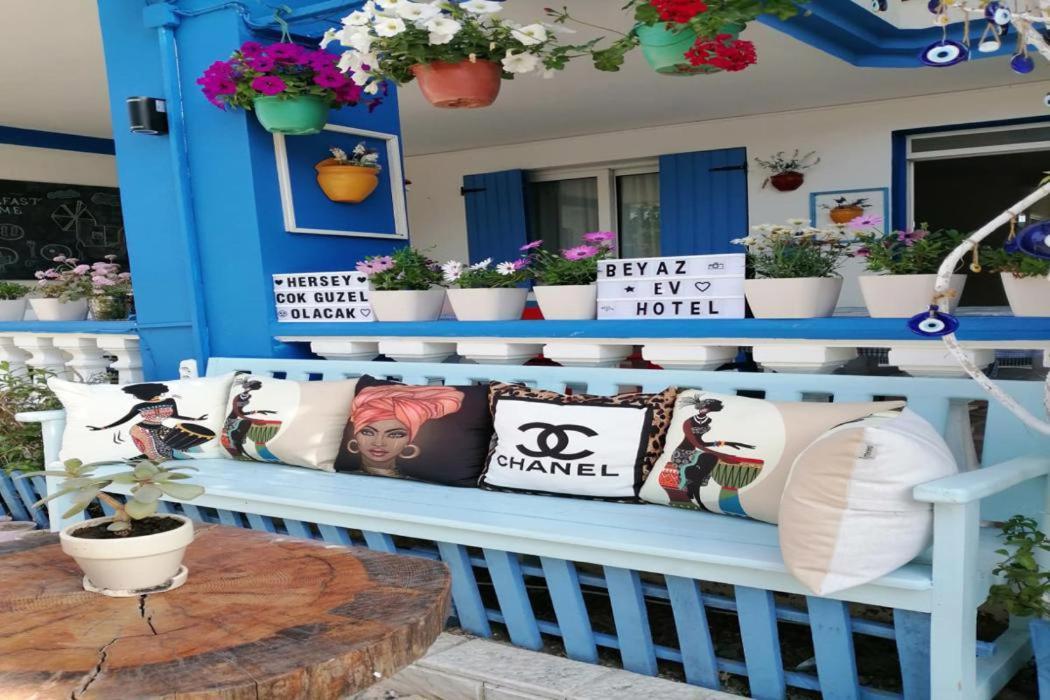 Beyaz Ev Hotel Alaçatı Exteriör bild