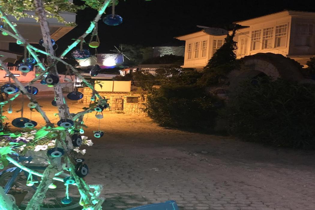 Beyaz Ev Hotel Alaçatı Exteriör bild